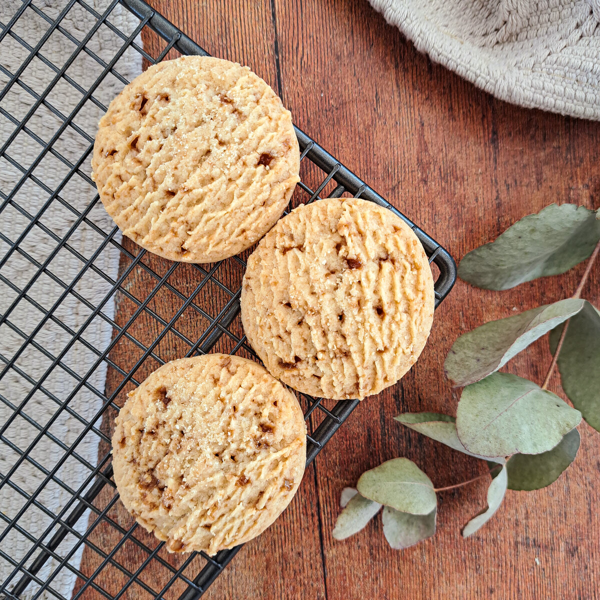 Butterscotch Shortbread Rounds 130g Thumbnail Butterscotch Shortbread Rounds 130g Thumbnail