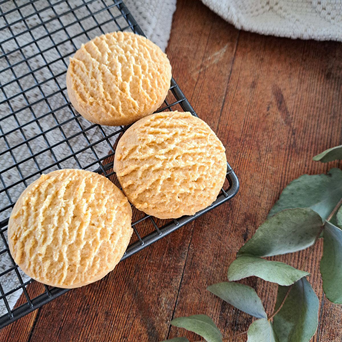 Lemon Shortbread Rounds 130g Thumbnail Lemon Shortbread Rounds 130g Thumbnail