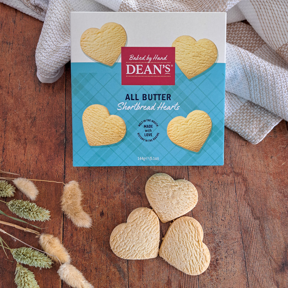 Buy the All Butter Shortbread Hearts 144g online at Dean's