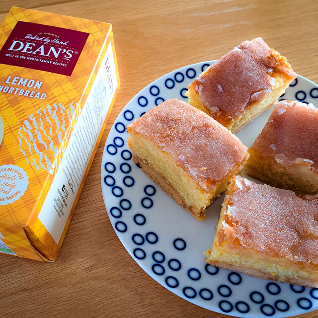 Lemon Drizzle Short-Cake